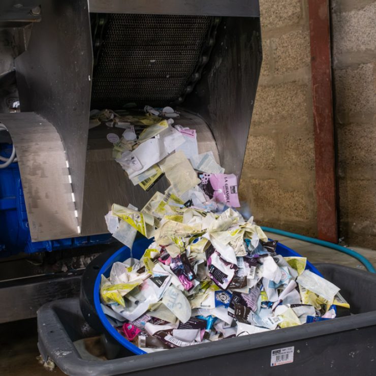 Ejection des étiquettes lessivables